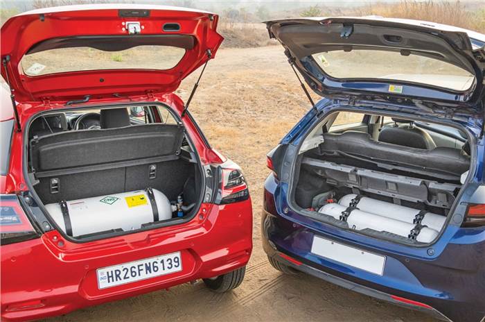 Maruti Swift CNG vs Altroz CNG CNG tanks and boot